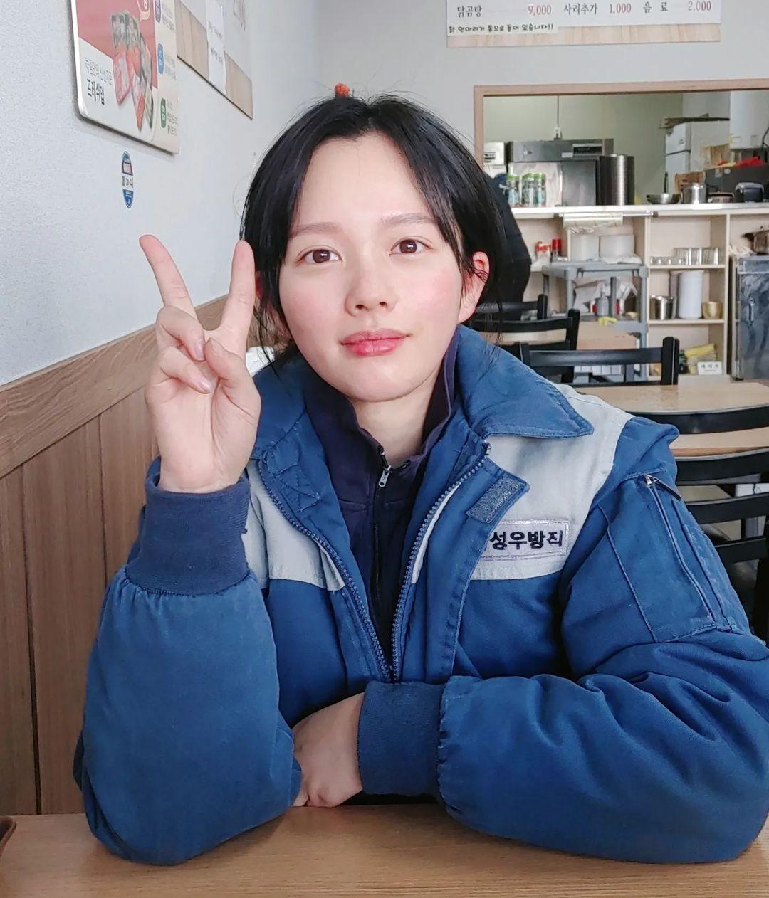 鄭知蘇劇中單純無辜卻遭傷害的模樣讓人憐惜。（圖／翻攝自鄭知蘇IG）