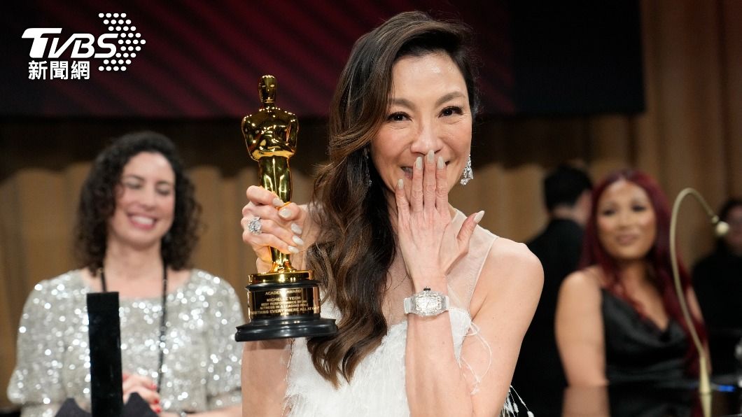 演員不是最初夢想?楊紫瓊成首位華裔影后 母曝驚人內幕