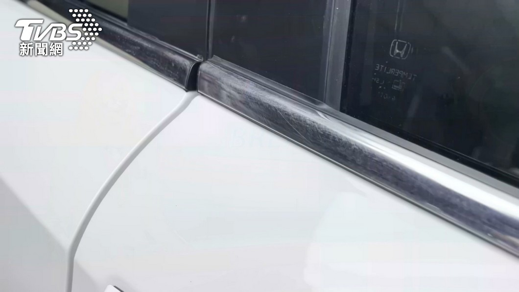 愛車送烤漆！噴濺擋風玻璃　車主控瑕疵