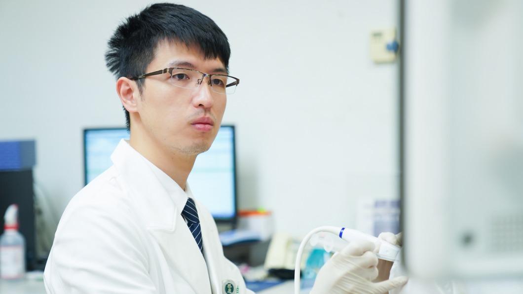 台北慈濟醫院復健科醫師吳柏陞。(圖/醫院提供)