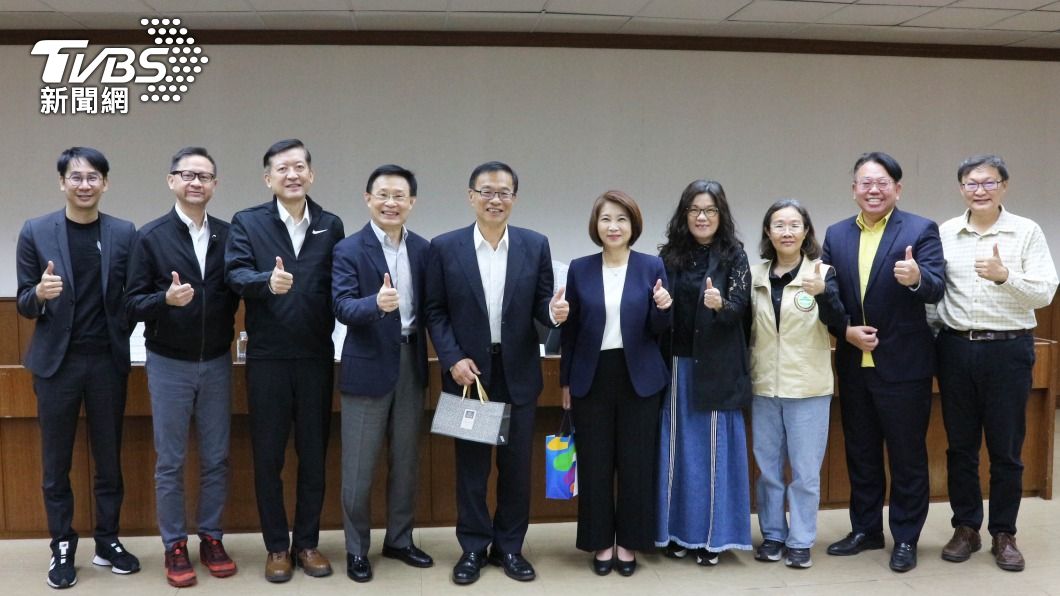 善用AI陪伴弱勢!屏東首創「長照處」 與教會企業共織愛網
