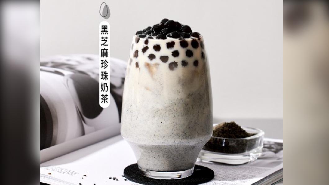 古早味手搖飲再出招!聯名柯震東執導電影 推黑芝麻飲品
