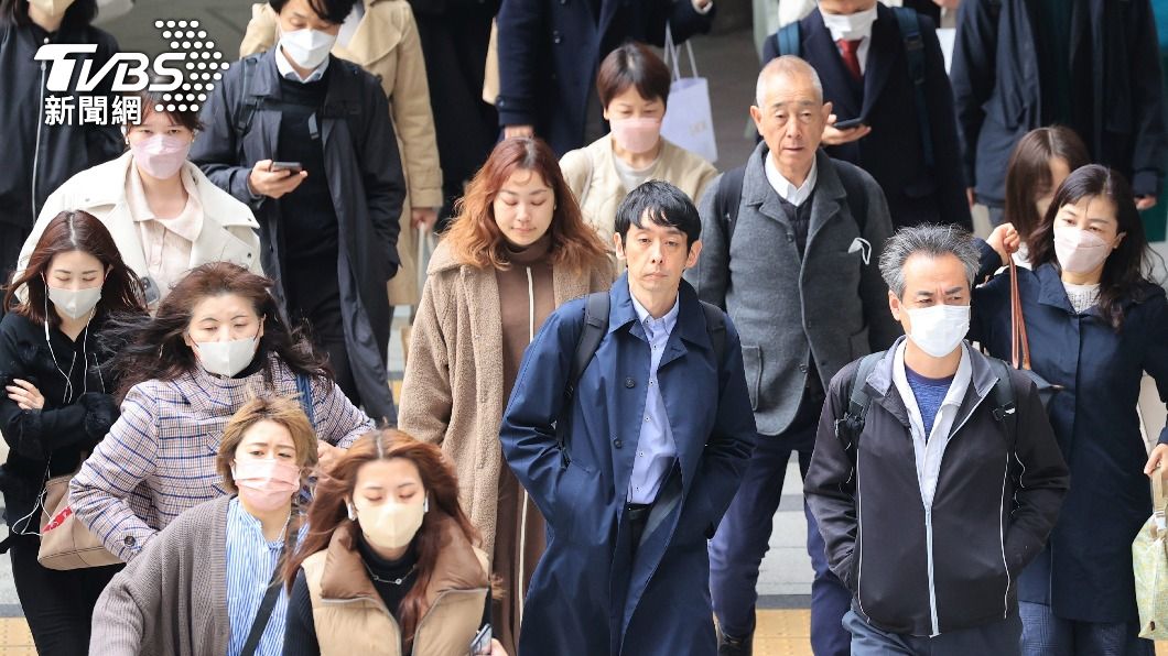 世紀難題！口罩到底摘不摘　7成日人選擇「脫戴二刀流」
