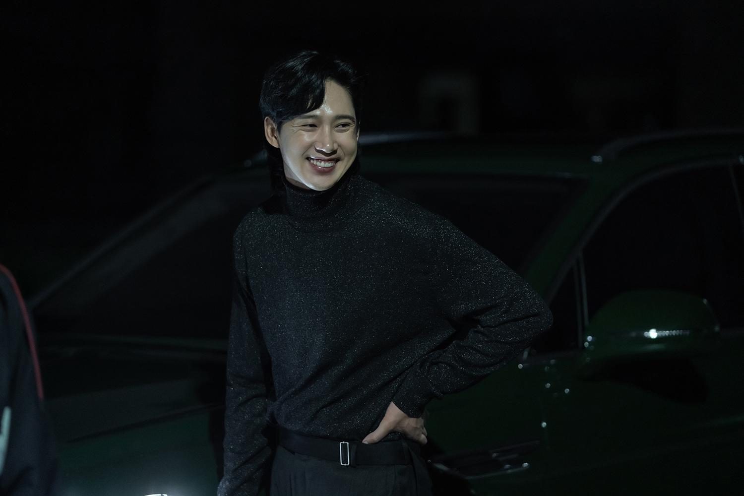 有別於劇中自私狠辣的全宰寯,朴成焄私下相當爽朗。(圖/Netflix提供)