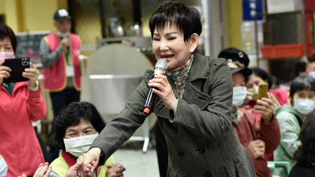 司馬玉嬌近日跟著紀寶如領軍的台灣優質生命協會去做公益。(圖/翻攝U-Life 台灣優質生命協會臉書)