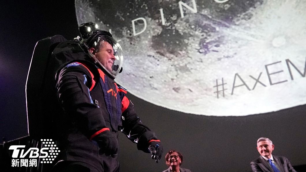 圖輯/比阿姆斯壯更輕便靈活 NASA公開新一代太空裝