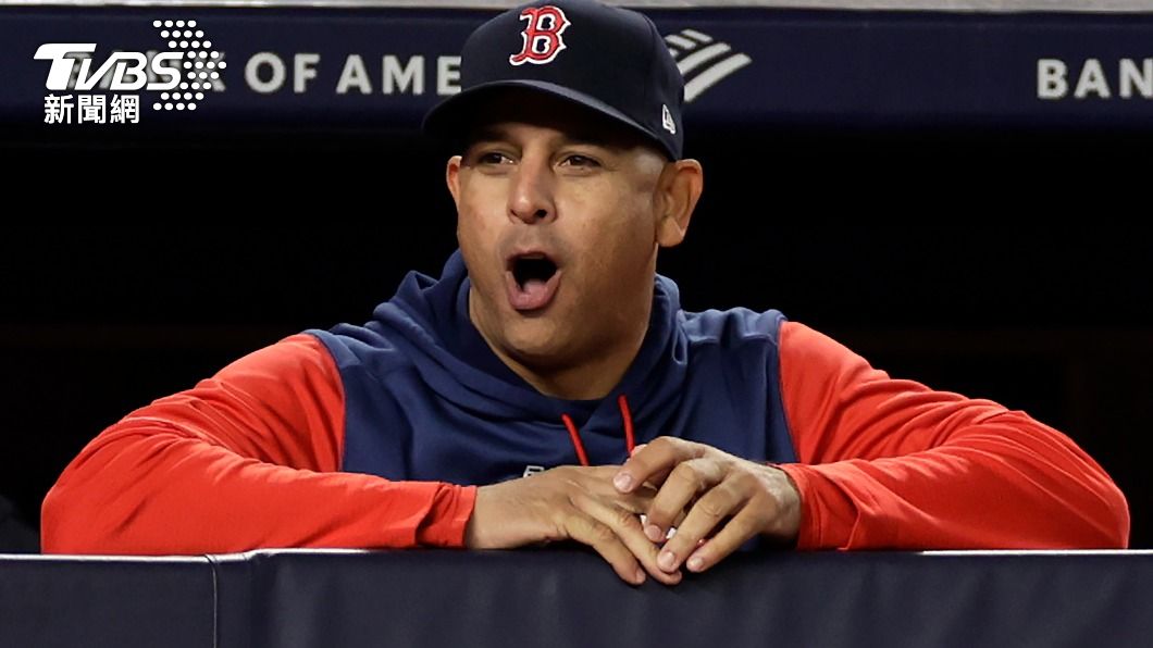 紅襪總教練柯拉(Alex Cora)大讚張育成變得「更強壯」。(圖/達志影像美聯社)