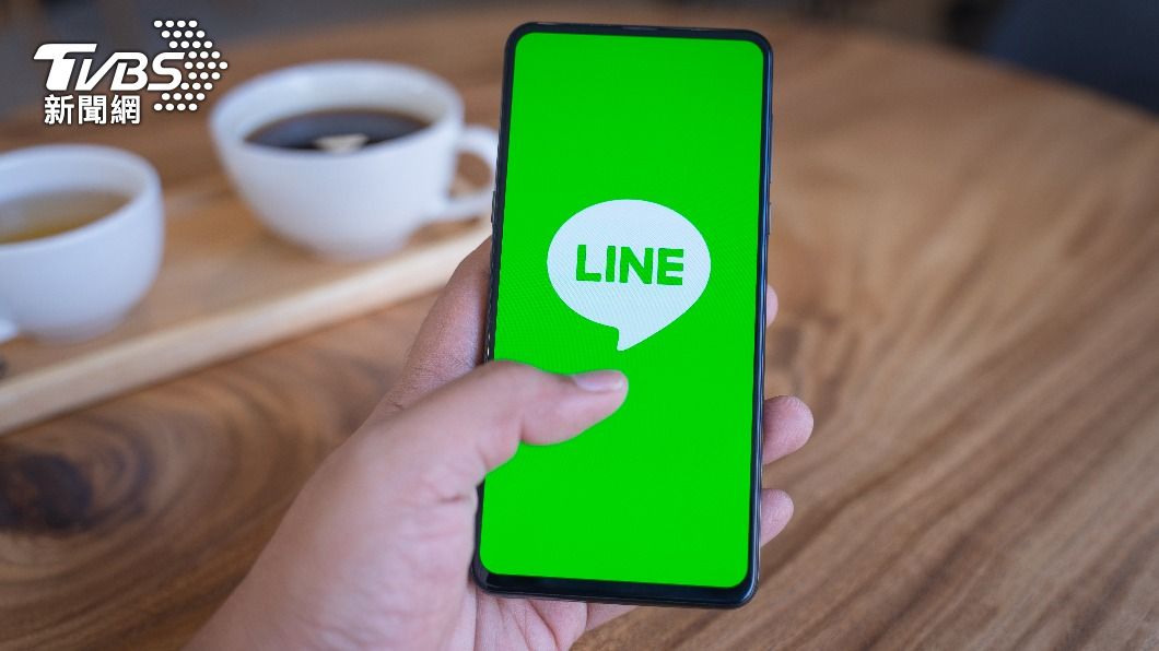 LINE「最愛名單」!她見男友藏8陌生女 網勸:可以拜拜了