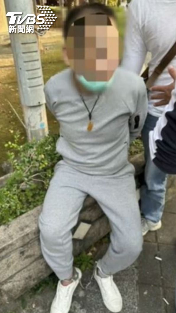 警方將毒蟲逮捕,並持續追溯上游。(圖/TVBS)