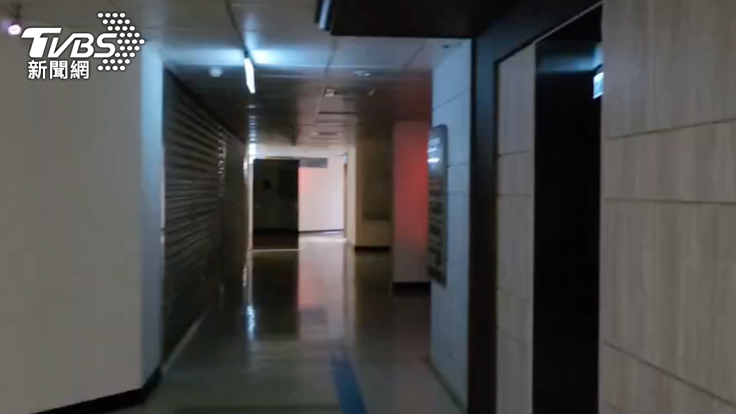 位在台北松山區八德路的台安醫院下午發生停電。(圖/TVBS讀者周小姐提供)
