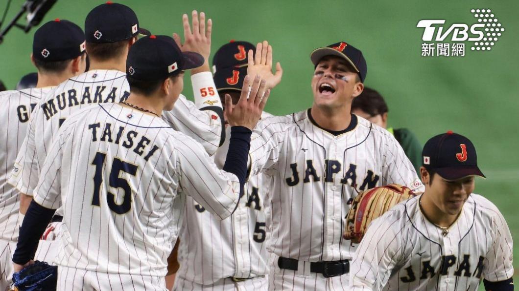 經典賽/暖!日本隊搭機空服員送紙條祝賀 但這句話被吐槽