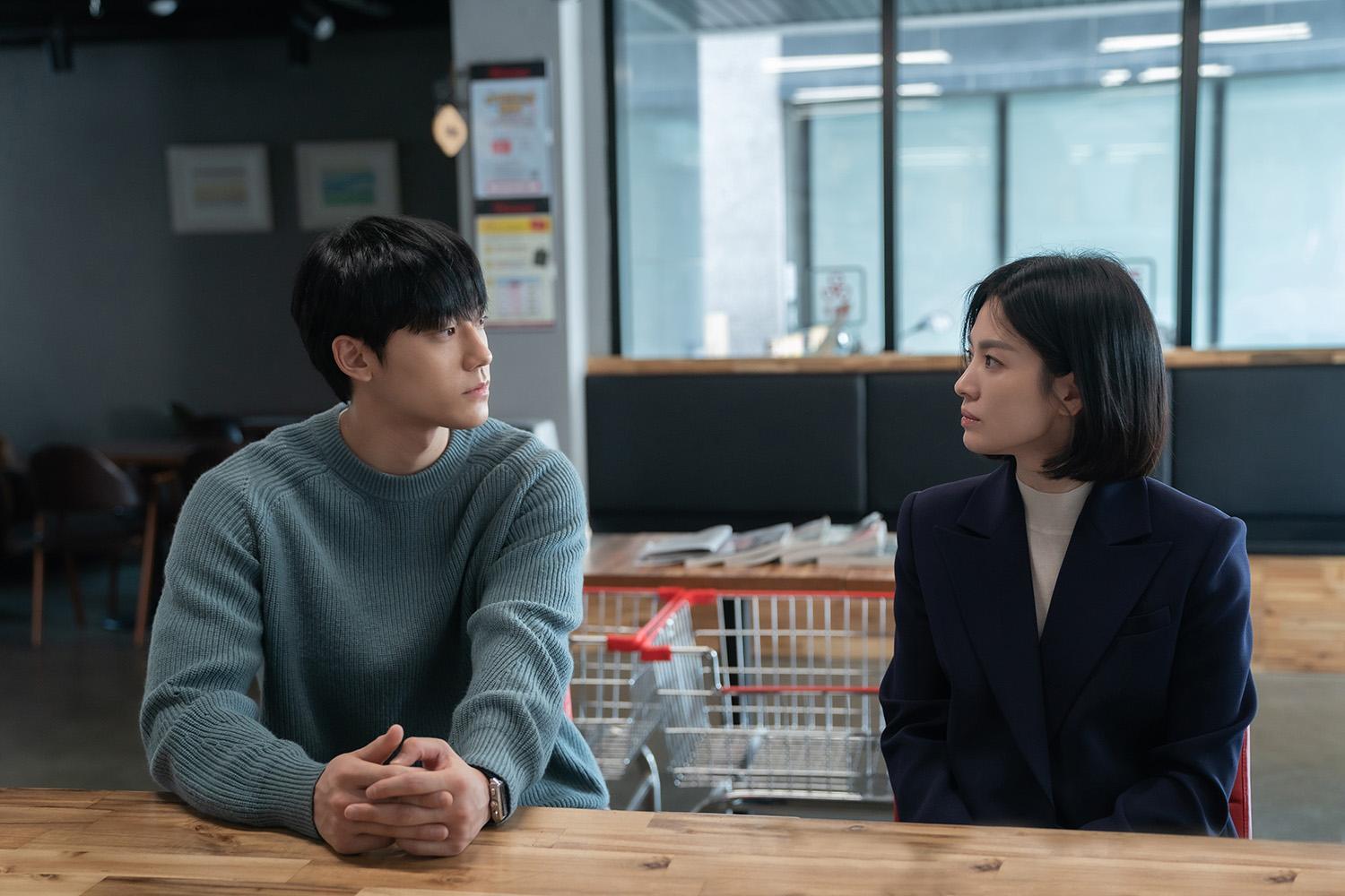 朱如炡(左)是完成復仇計畫的重要幫手。(圖/Netflix提供)