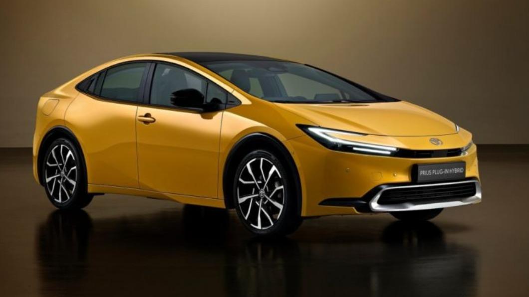 Toyota Prius PHV現身台北街頭!今年有望登台