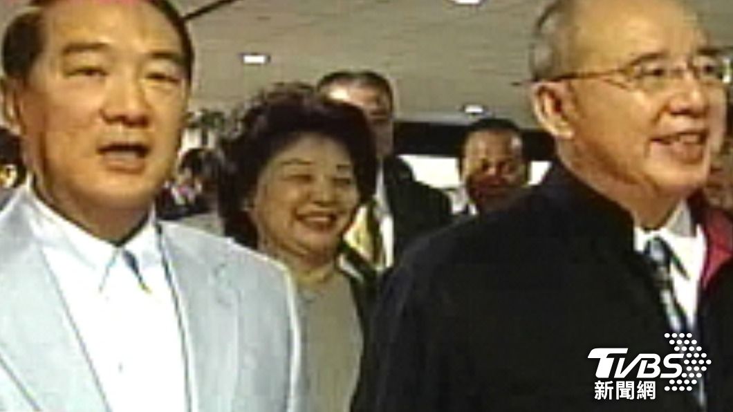 2007年國親兩黨間接宣告合併。(圖/TVBS資料畫面)