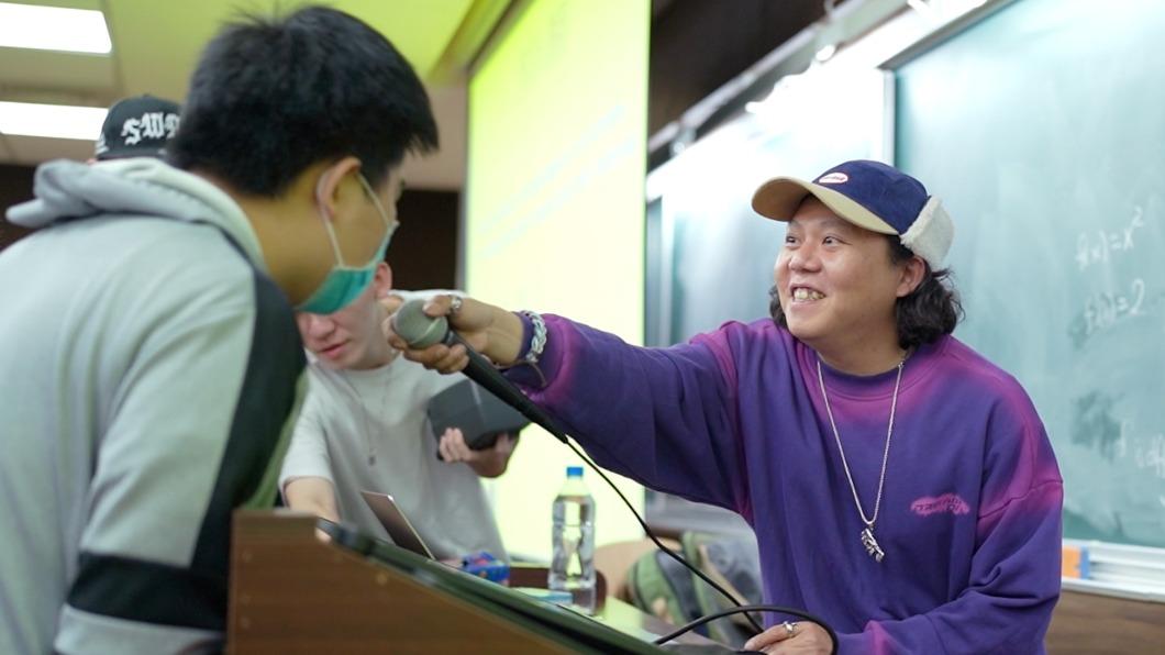 消失10年!嘻哈歌手角逐金曲壓力爆棚 轉戰教育界近況曝光