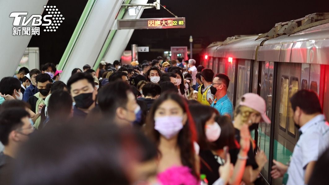 BLACKPINK太狂!高捷運量破25萬擠爆 比跨年人還多