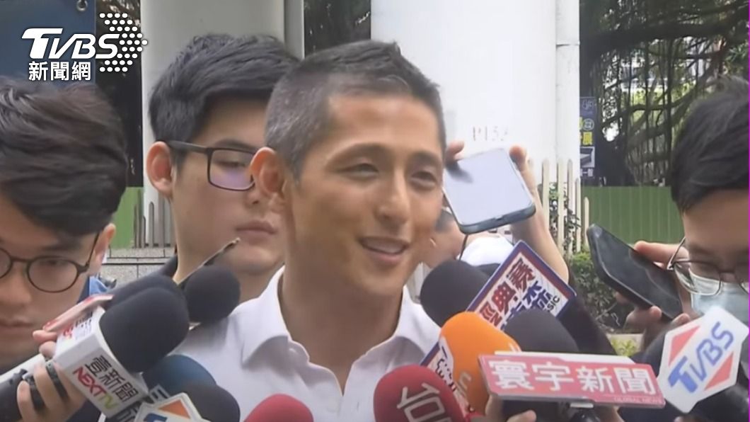 挺王世堅接棒選立委?吳怡農笑了:兩次沒選上說接棒有點誇張