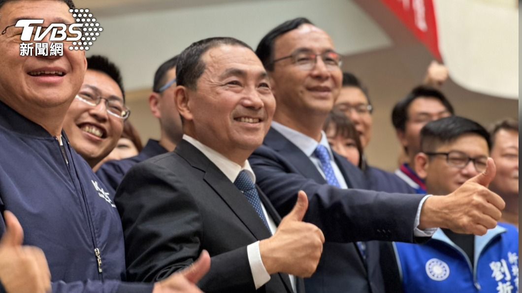 國民黨選策會掀起內鬨並終止後,黨主席朱立倫、新北市長侯友宜今(20)日首度同台。(圖/林至柔攝)