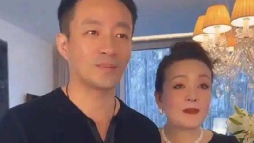 汪小菲、張蘭母子。(圖/翻攝自微博)