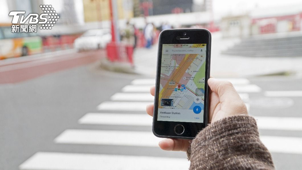 事先用Google Maps查詢,能夠避開出遊的壅擠人潮。(示意圖/shutterstock達志影像)