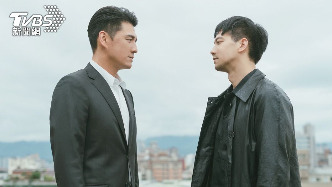 阿布(左)的出現,讓鄒承恩備感威脅。(圖/TVBS)