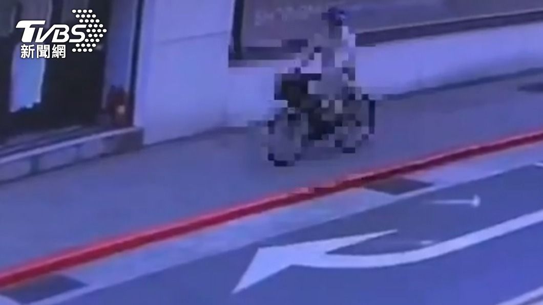 警方隔日上午追查單車騎士到案。（圖／TVBS）
