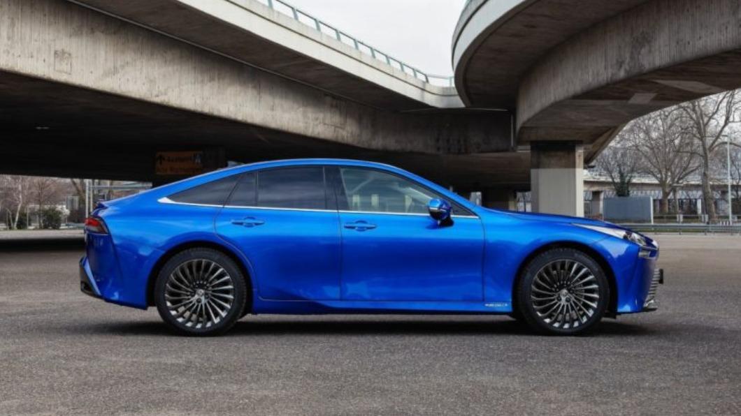 Toyota Mirai電動車要來了!最快明年上路 4月搶先亮相