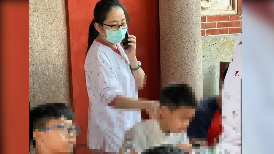 學生身體不適。(圖/民眾提供)