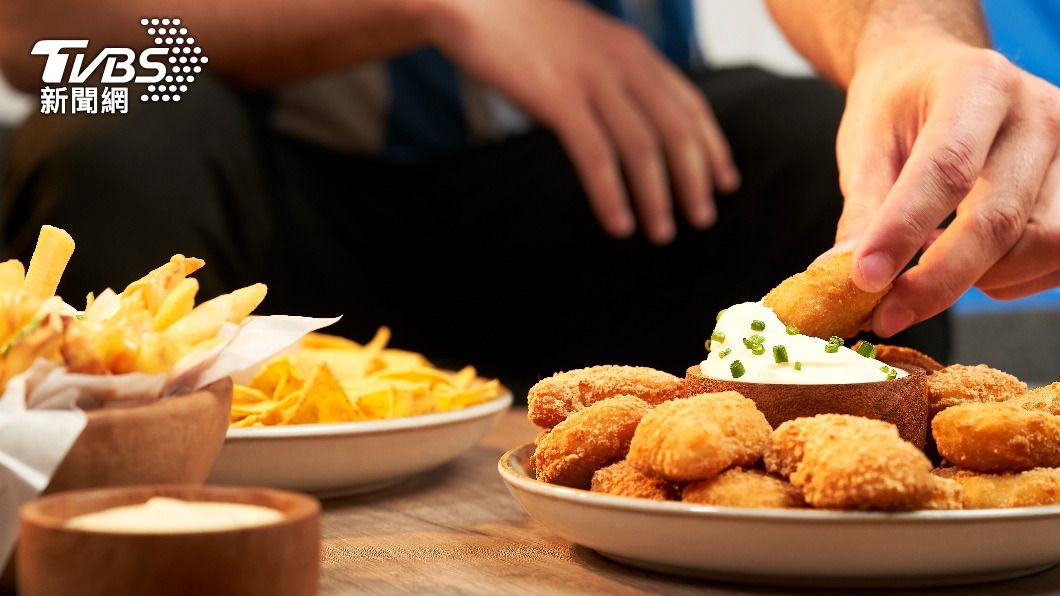 合理控制飲食反而更能起到效果。(示意圖/Shutterstock達志影像)