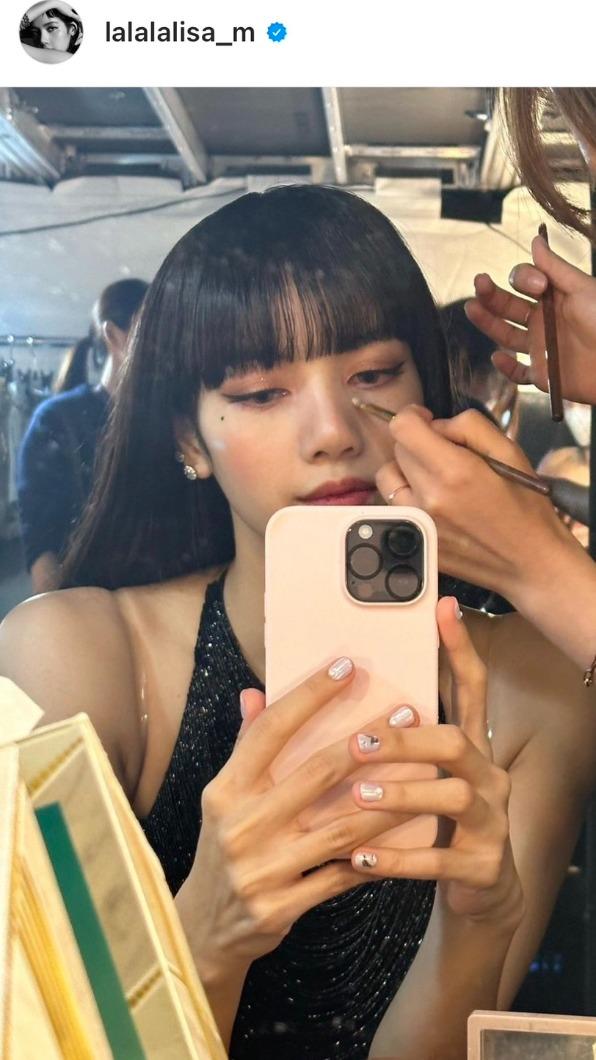 Lisa是BLACKPINK成員之一,長相艷麗。(圖/翻攝自Lisa IG)