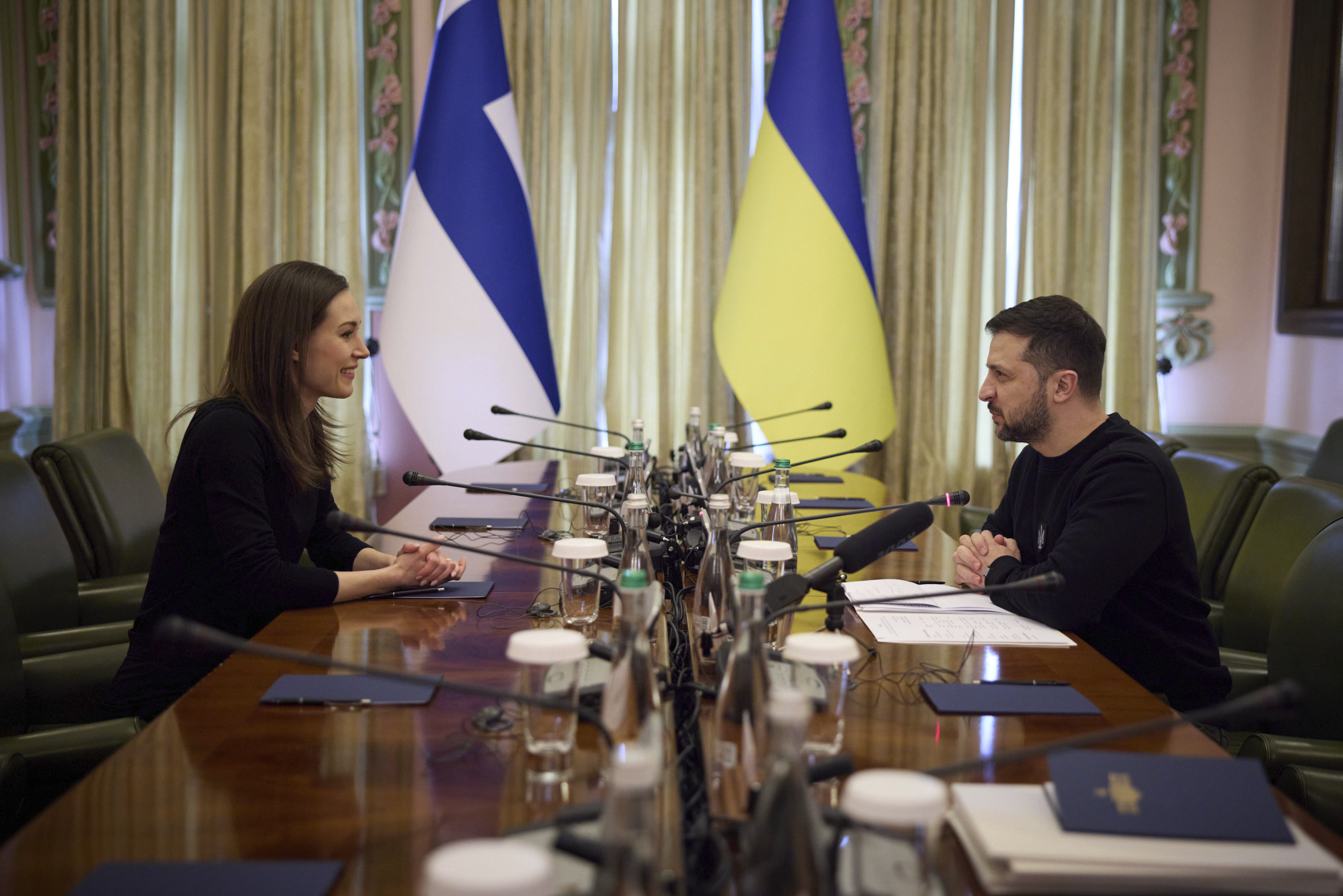 芬蘭總理馬林重申支持烏克蘭立場不變(畫面來源:AP/Ukrainian Presidential Press Office))