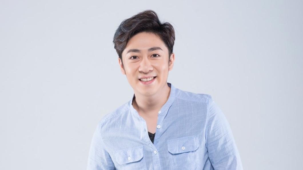 艾翔、艾衛都是哥哥艾成的粉絲,把艾成當作標竿。(圖/翻攝自艾成臉書)