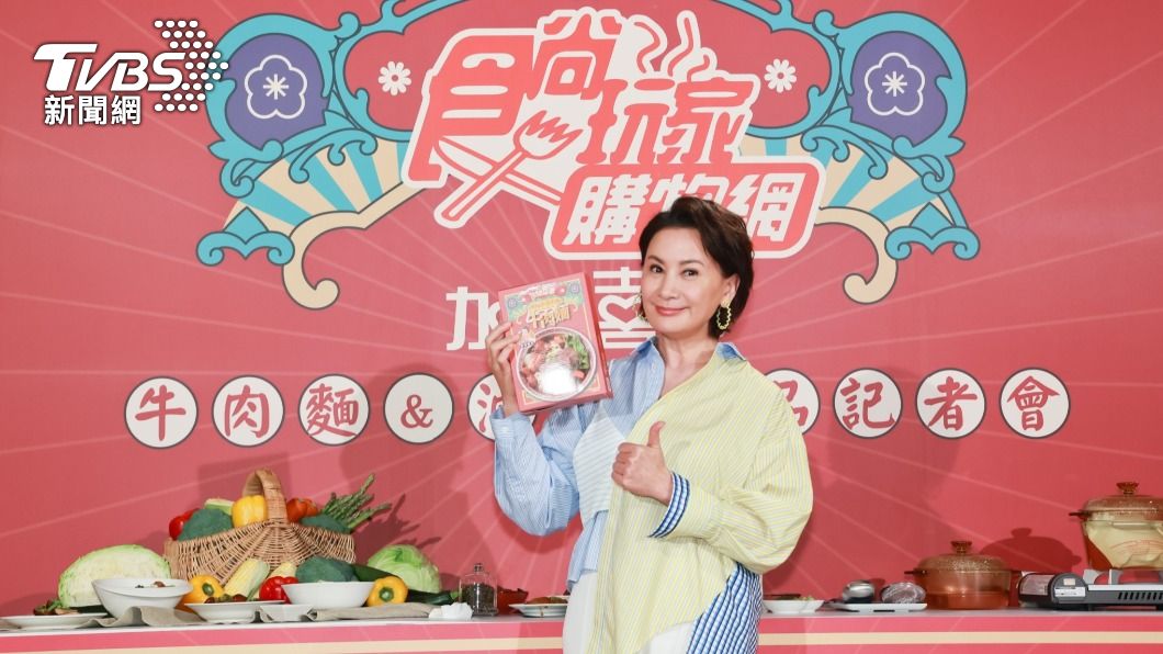陳亞蘭常跟隨恩師楊麗花吃遍山珍海味,笑稱已經變成老饕。(圖/趙世平攝)