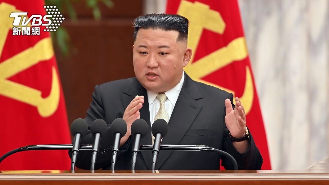 北韓最高領導人金正恩一直試圖透過官媒形塑金家的尊貴形象。(圖/達志影像美聯社)