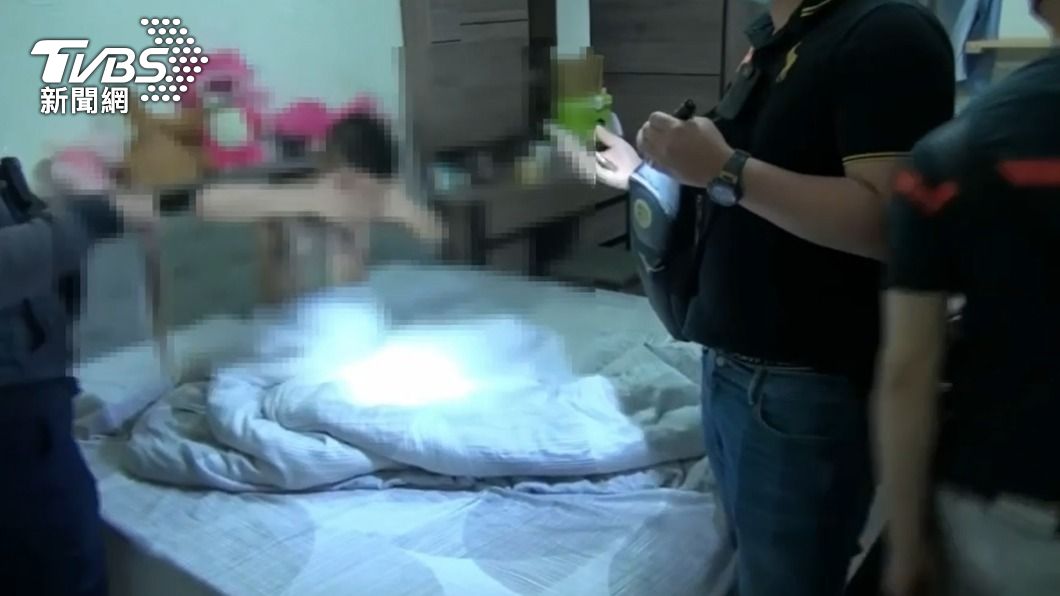 警方循線逮捕竹聯幫成員。(圖/TVBS)