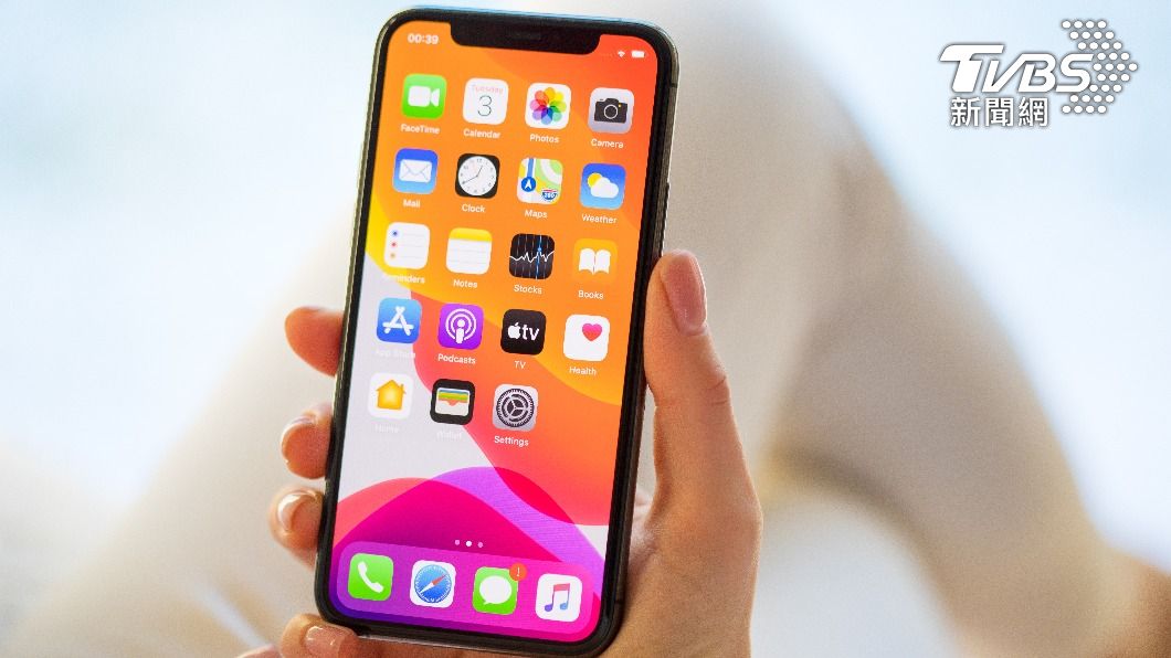 iPhone最新iOS默認功能沒關掉，可能發生被盜刷的情形。（示意圖／shutterstock達志影像）