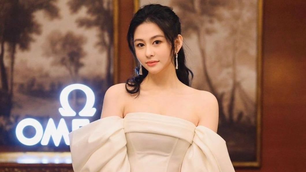 邱淑貞愛女出席晚宴美翻全場 同框天菜男星超登對