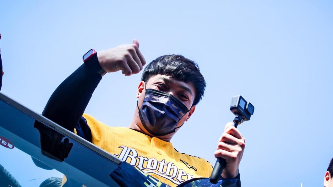 台灣之光!「炸裂陳子豪」登日本甲子園 網讚:世界名曲