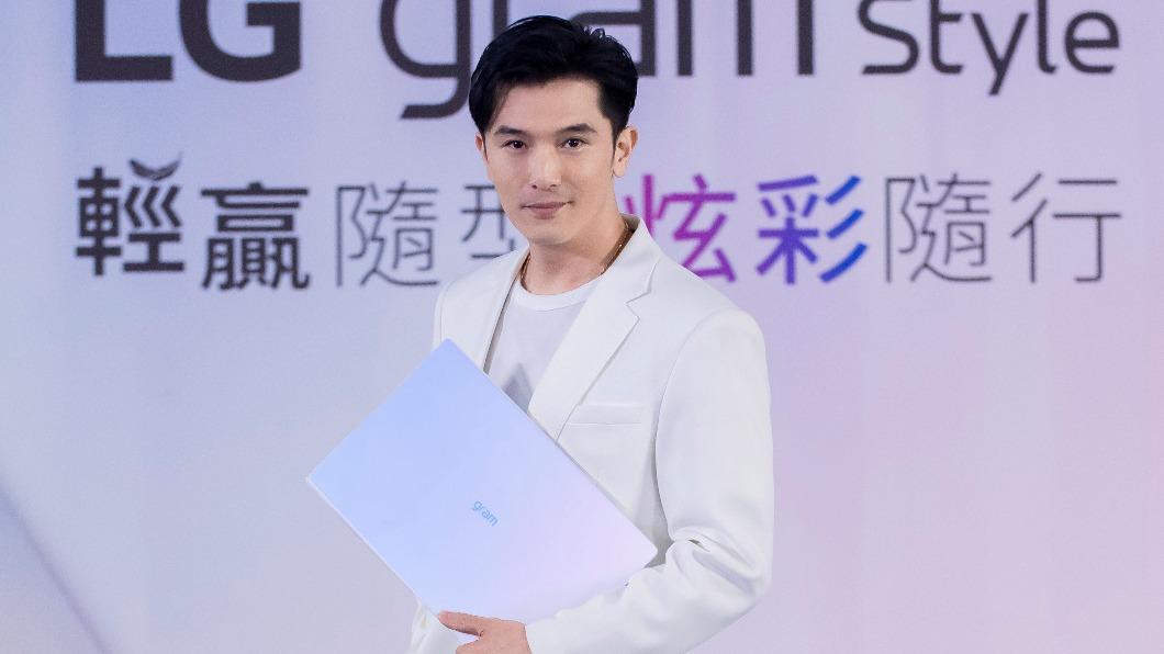 邱澤意外洩漏手機密碼！幸福肥5公斤　甜讚許瑋甯：煮菜很好吃