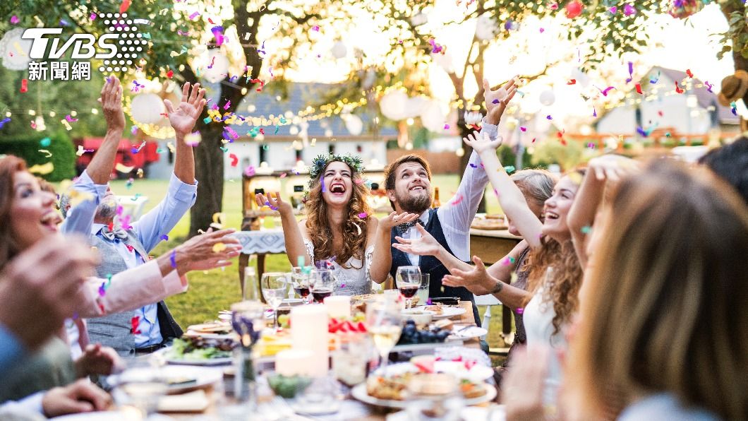 理財達人不花大錢辦婚禮。(示意圖/shutterstock達志影像)