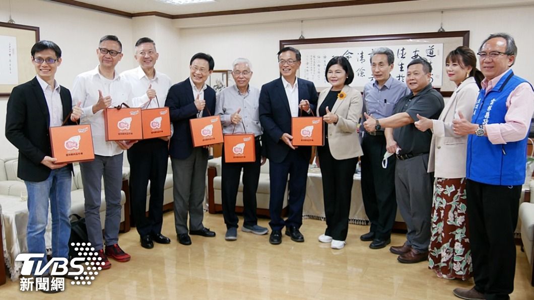 助農民解決過剩之憂！張麗善與教會攜手　期待「分享愛無限」