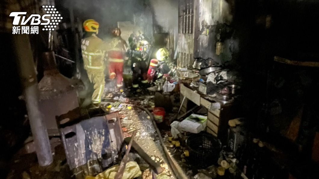 雲林貨櫃屋凌晨竄火舌!釀1死1傷 46歲女逃生不及喪命