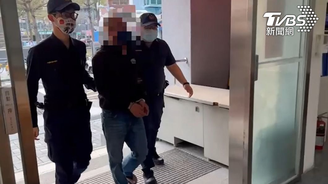 劉姓慣竊被警方逮捕送辦。(圖/TVBS)