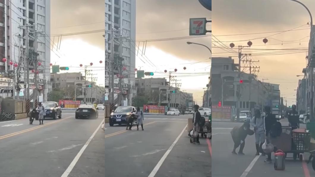 緊牽老奶奶過馬路!國小棒球員暖心30秒瘋傳 網讚爆:在台中