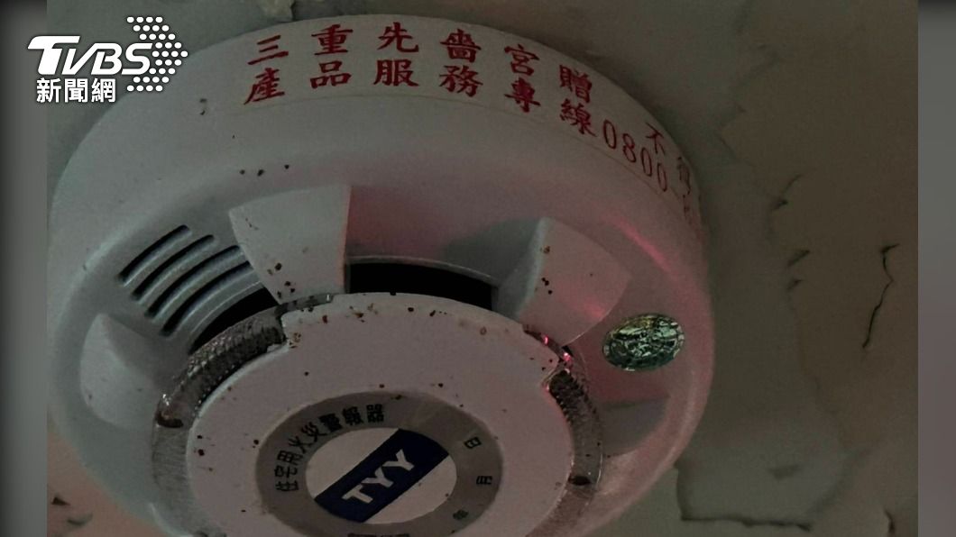 住警器在火警當下即時作動,幫助2戶民宅屋主迅速逃生。(圖/TVBS)