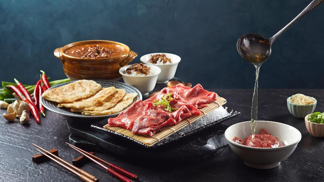 現沖和牛肉湯以及和牛肉燥飯、和牛滷肉燒餅。(圖/50樓Cafe提供)