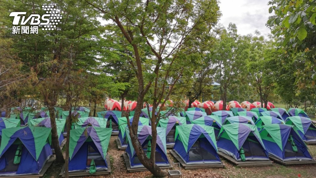 體罰346名學生！教官下跪道歉　家長轟校方：抓替死鬼甩鍋