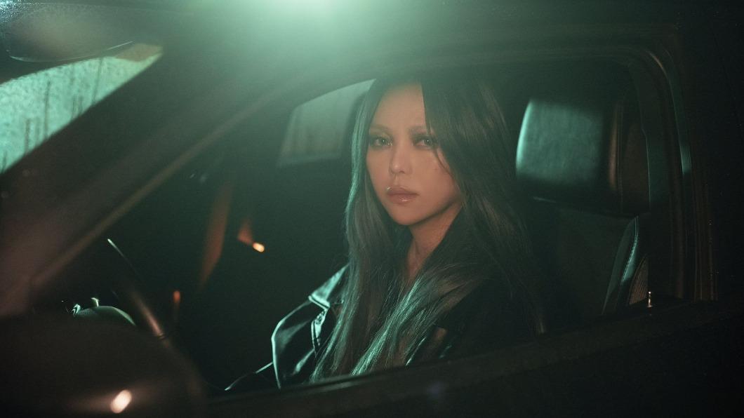 張惠妹最近為電影《速命道》獻唱主題曲〈離別總是那麼突然〉。(圖/寬魚國際提供)