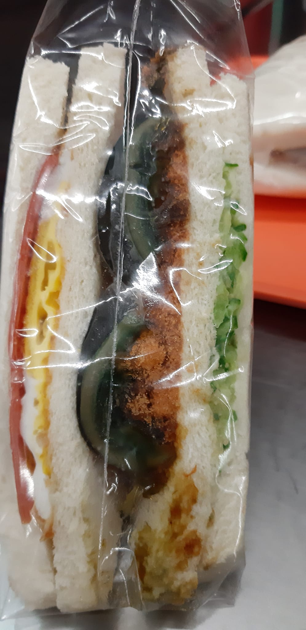 有些網友認為店家「很佛」，現在皮蛋也很貴。（圖／翻攝自臉書社團 爆廢公社）