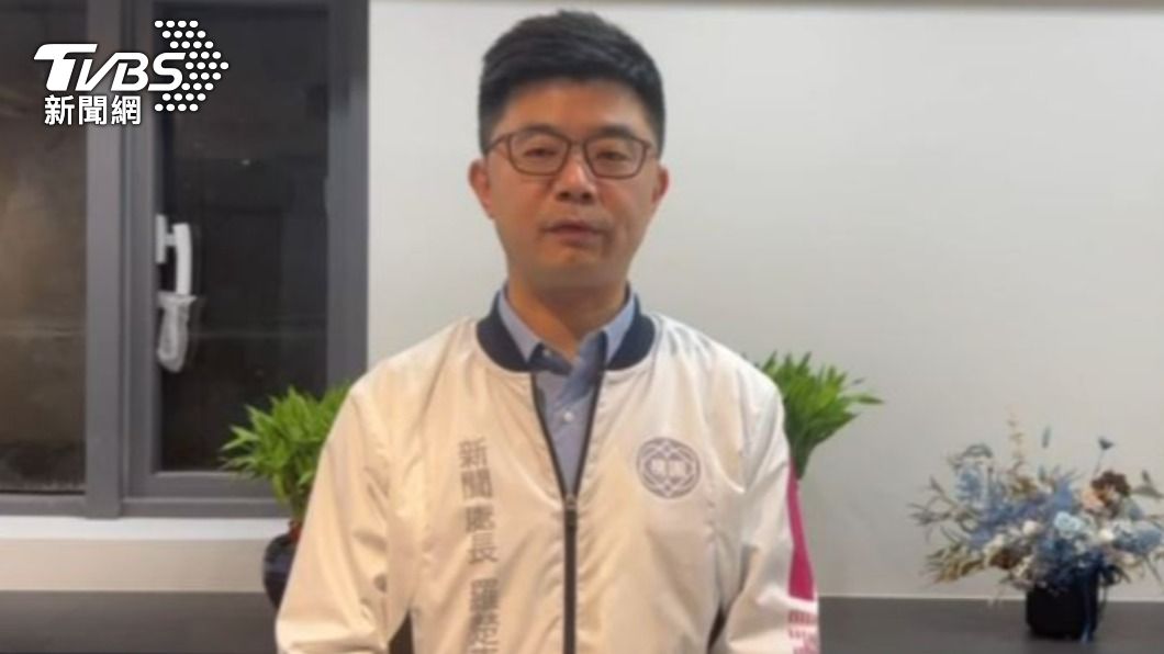 羅楚東表示,盧紀燁請辭獲准,而局長陳冠義也向張善政自請處分。(圖/TVBS)